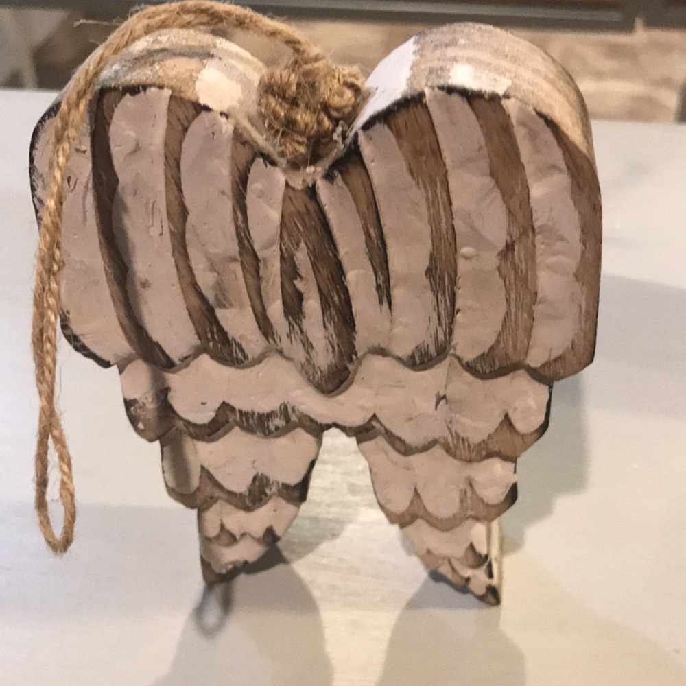 NWT Set of  2 Wooden Angel Wing 5” Ornaments - Picture 2 of 2